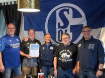 Ehrung für 25 Jahre Mitgliedschaft beim FC Schalke 04